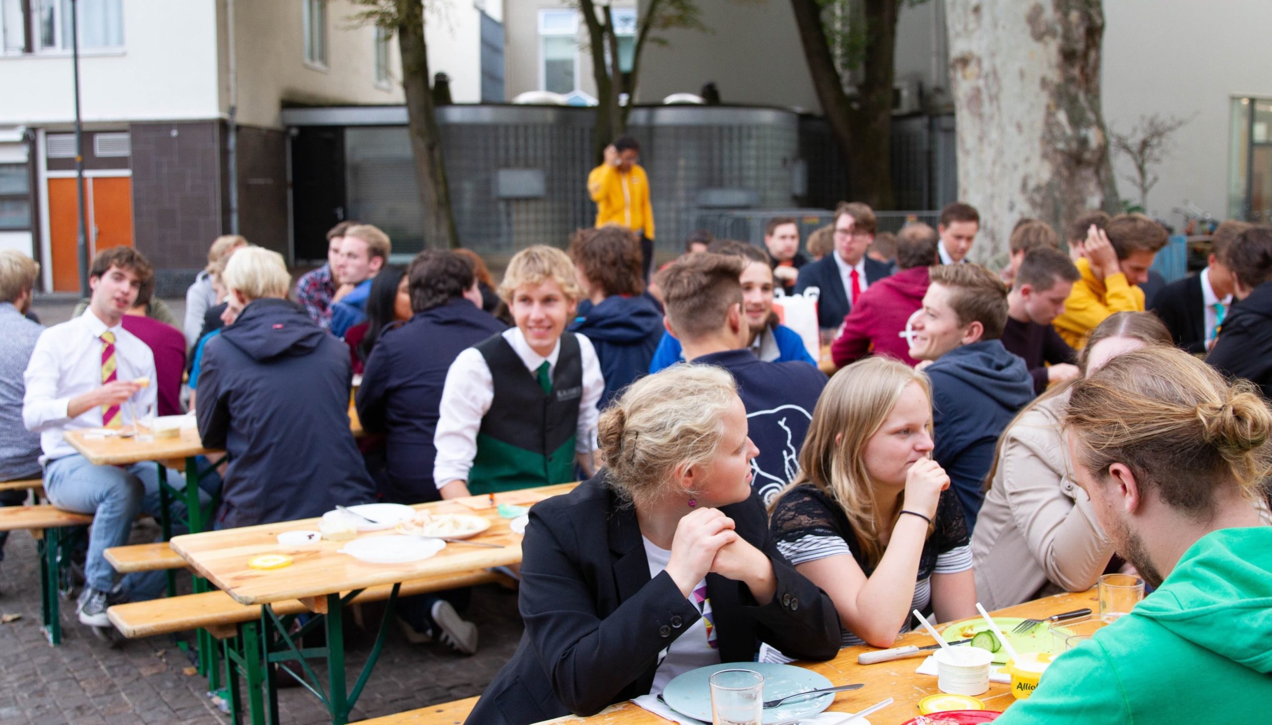 BBQ vretende mensen HAIP-min
